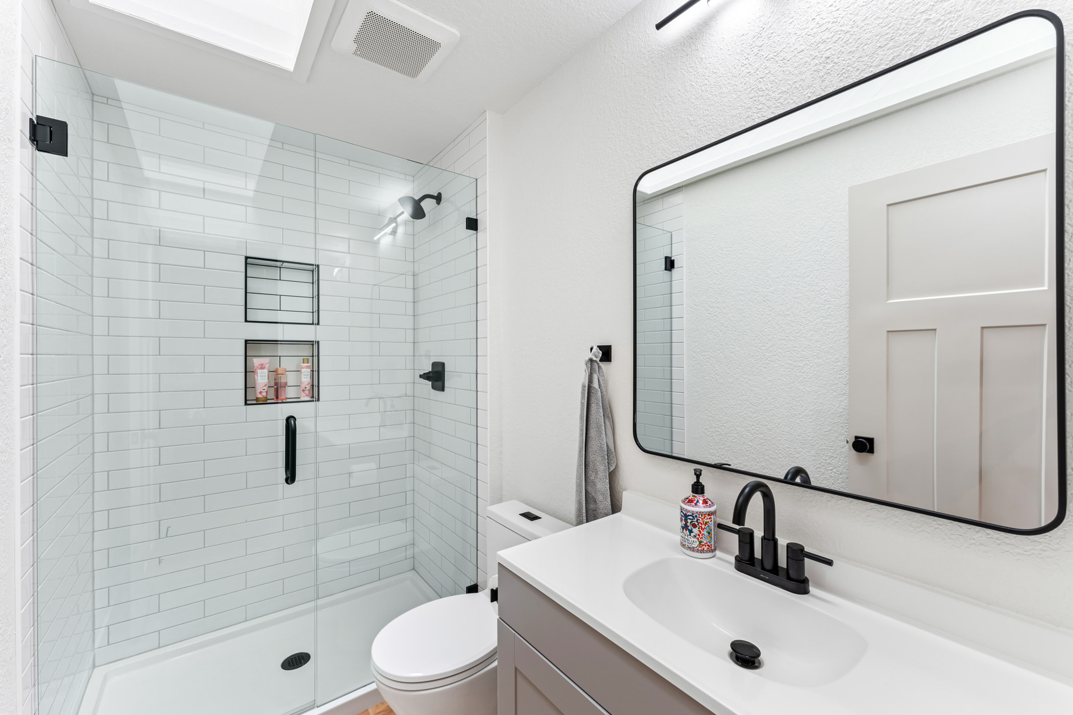 lake-stevens-wa-full-home-remodel-new-day-construction-26