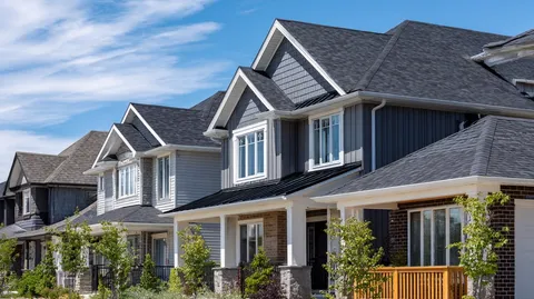 Gable vs Hip Roof: Exploring Key Differences and Benefits