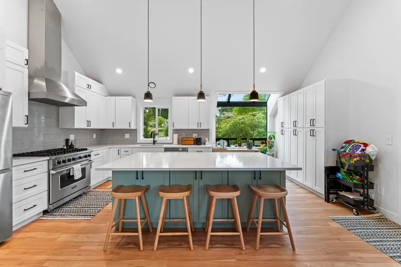 Meet New Day Construction